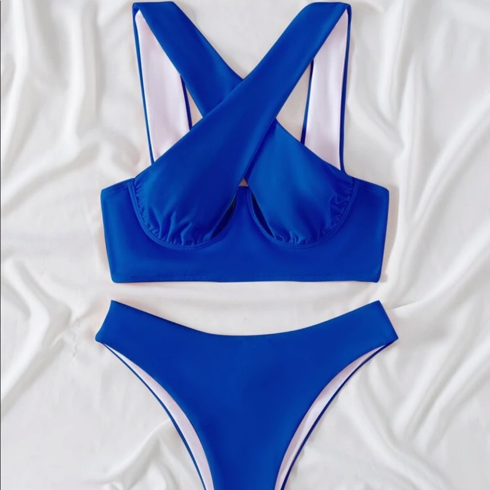 Criss Cross Underwired Bikini Swimsuit set